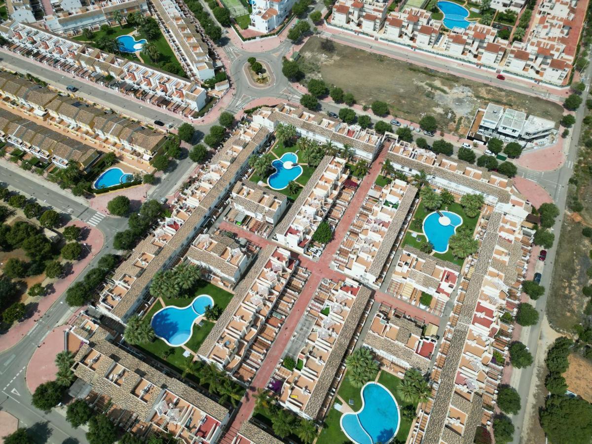 Casa Adosada Con Piscina Y Dos Terrazas Alcoceber Exterior photo
